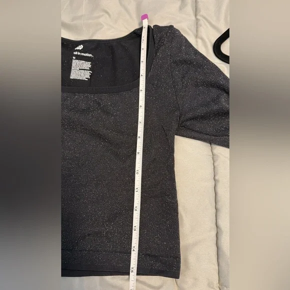 all in motion Black Metallic Cropped Long-Sleeve Top - Picture 7 of 7